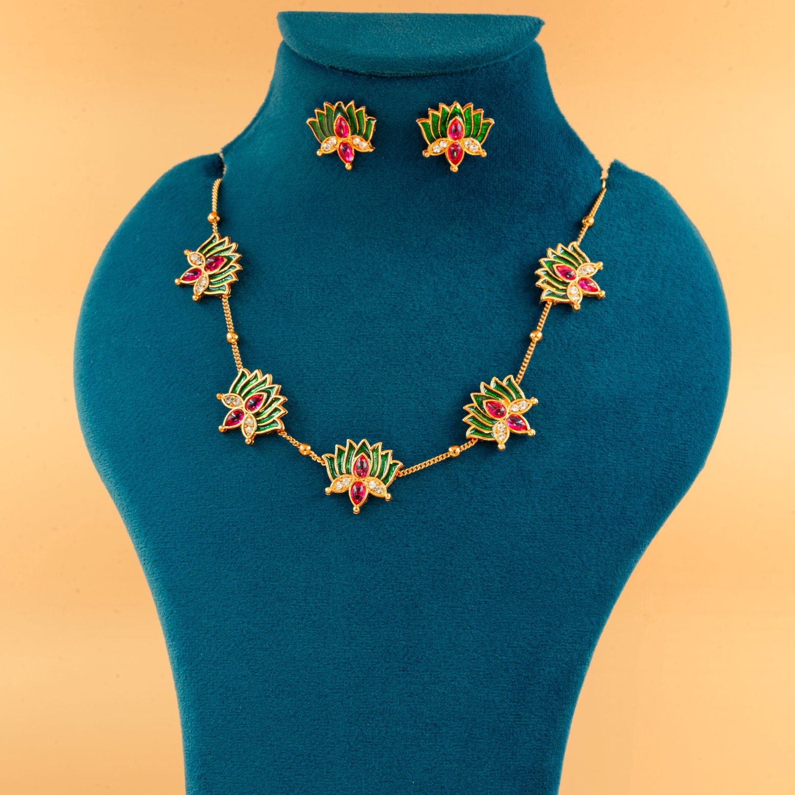 NECKLACE9049_1-scaled-1.jpg