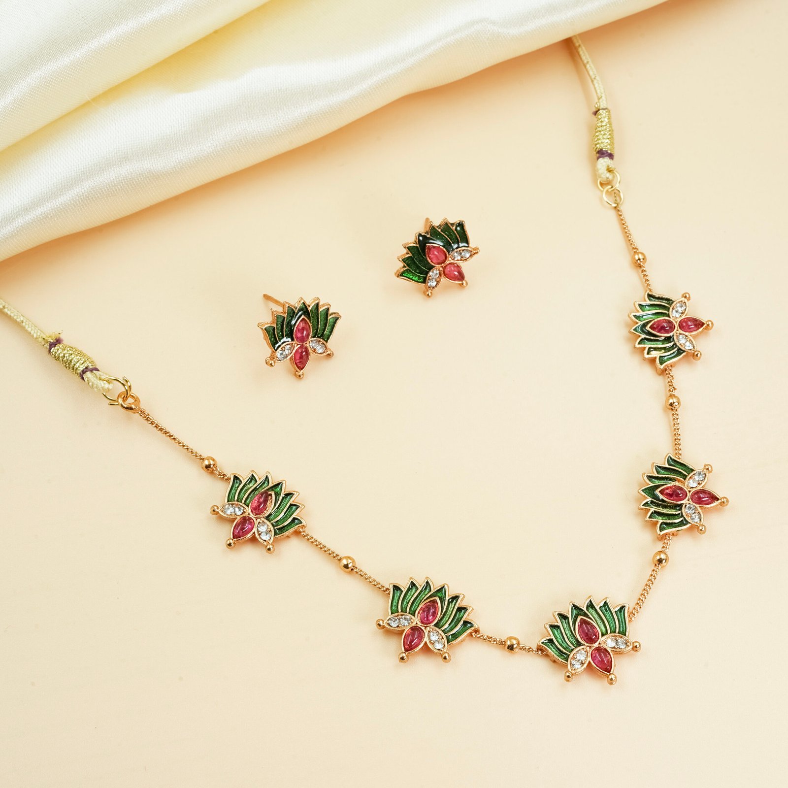 NECKLACE9049_5-scaled-1.jpg