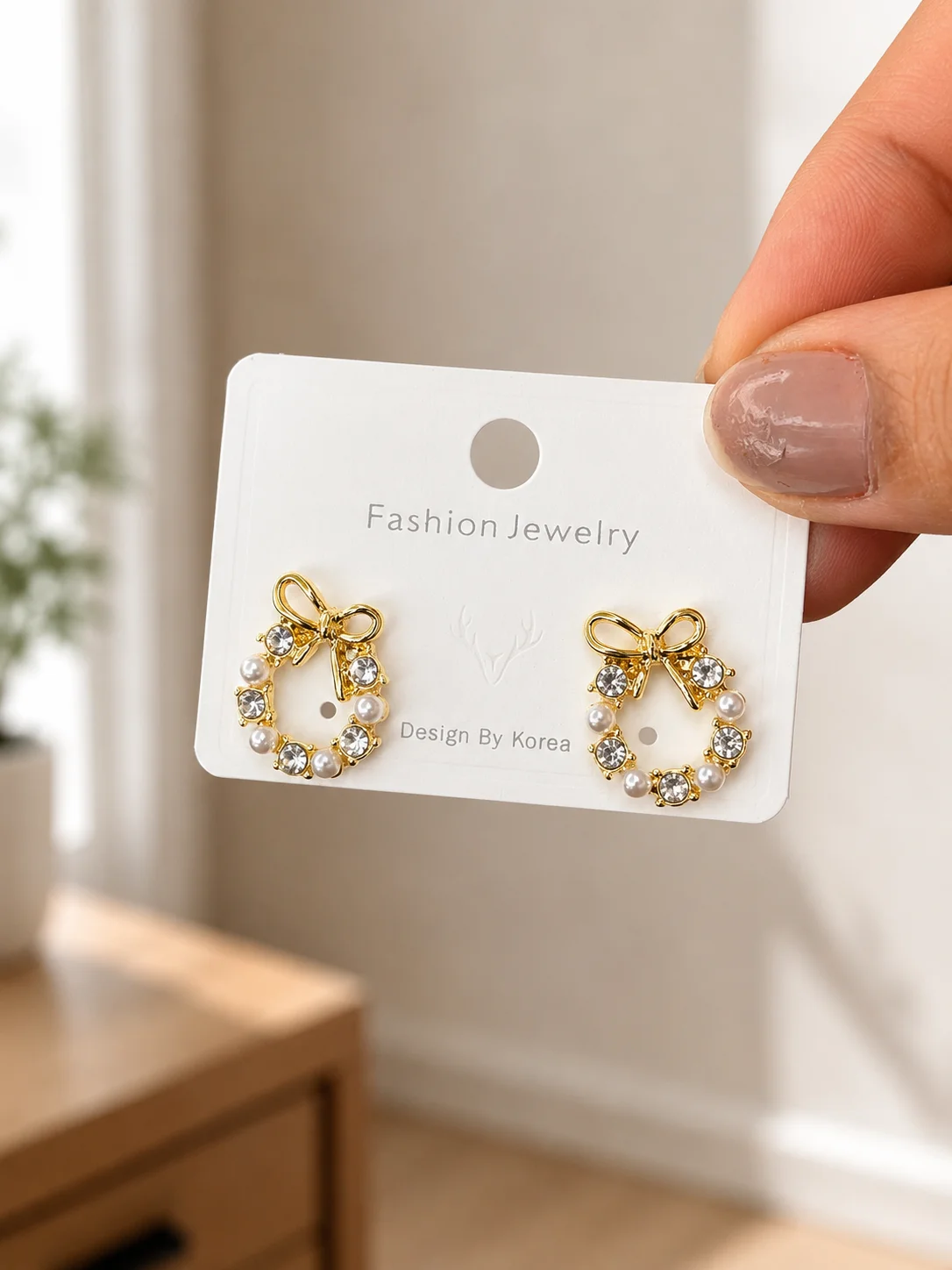 Crystal Pearl Bow Wreath Stud Earrings for Women - Image 4