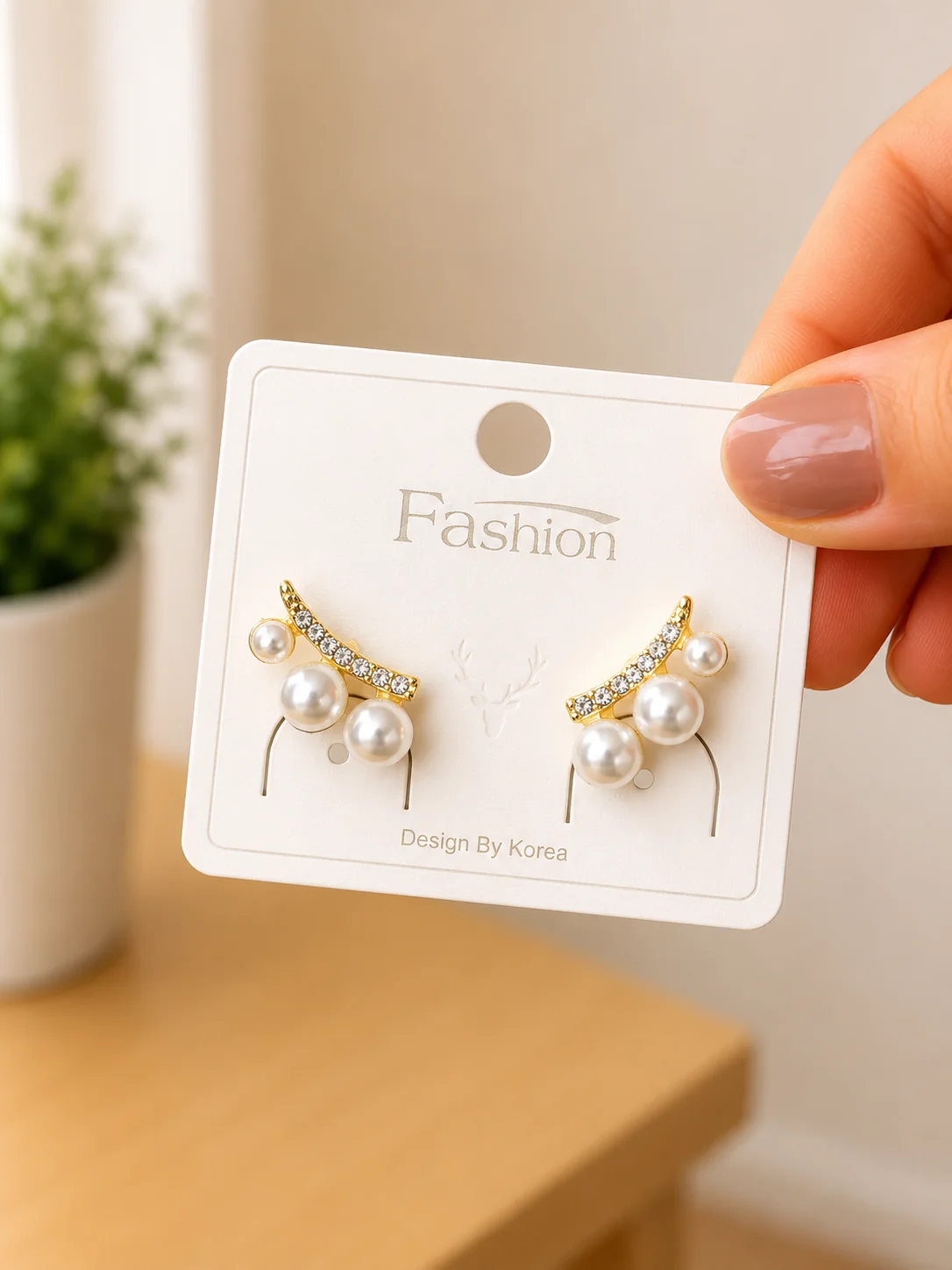Curved Pearl Crystal Bar Earrings for Women - Image 4