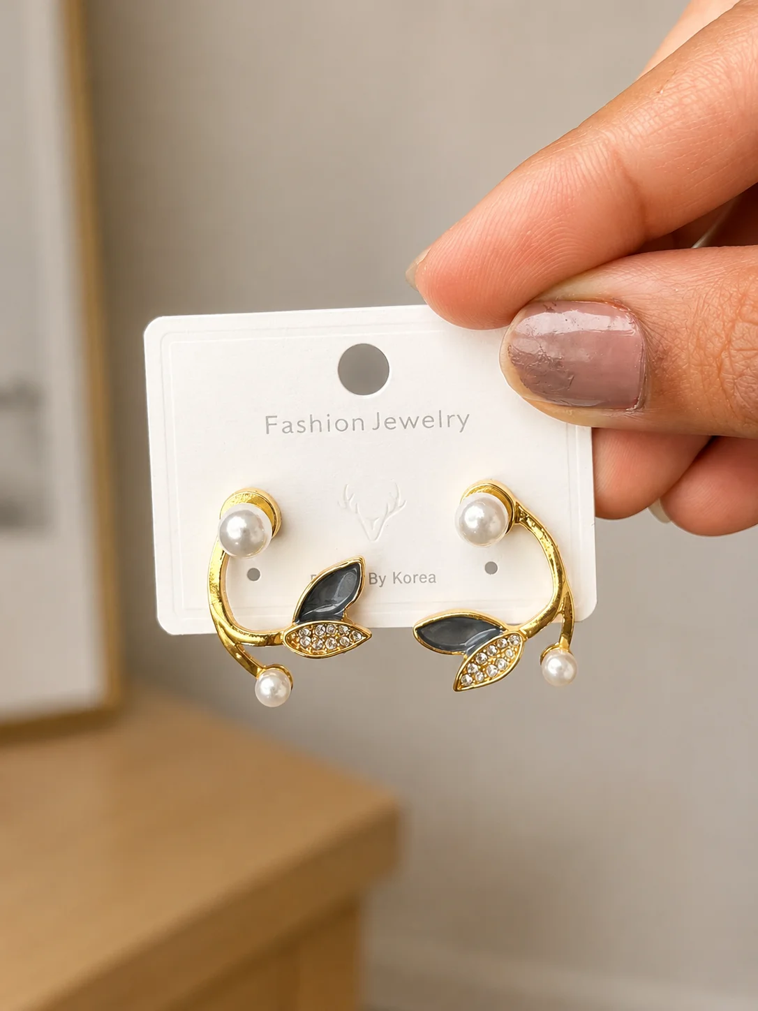 Enamel Leaf Pearl Vine Earrings for Women - Image 4