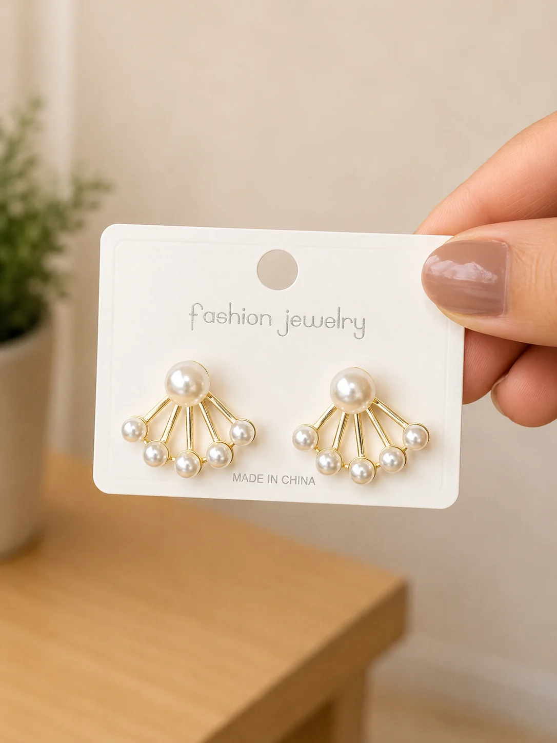 Pearl Fan Statement Earrings for Women - Image 4