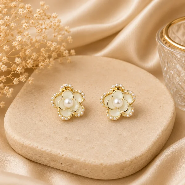 Pearl Flower Stud Earrings for Women